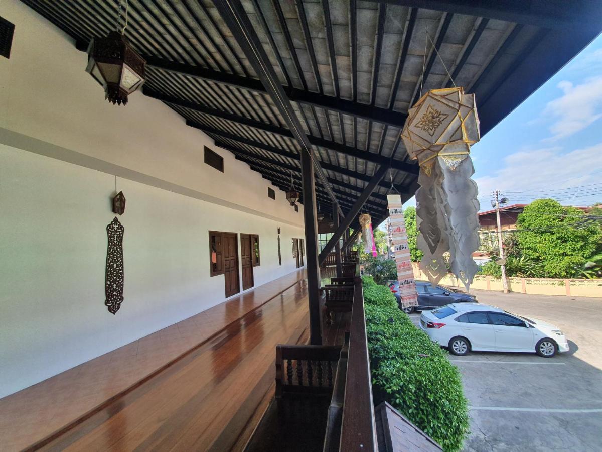Nan Lanna Hotel Extérieur photo